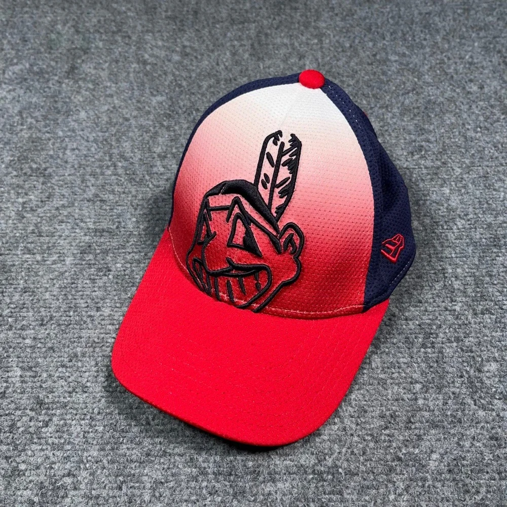 New Era 39THIRTY Cleveland Indians Hat Kids Youth Stretch Fit Gradient Red Navy
